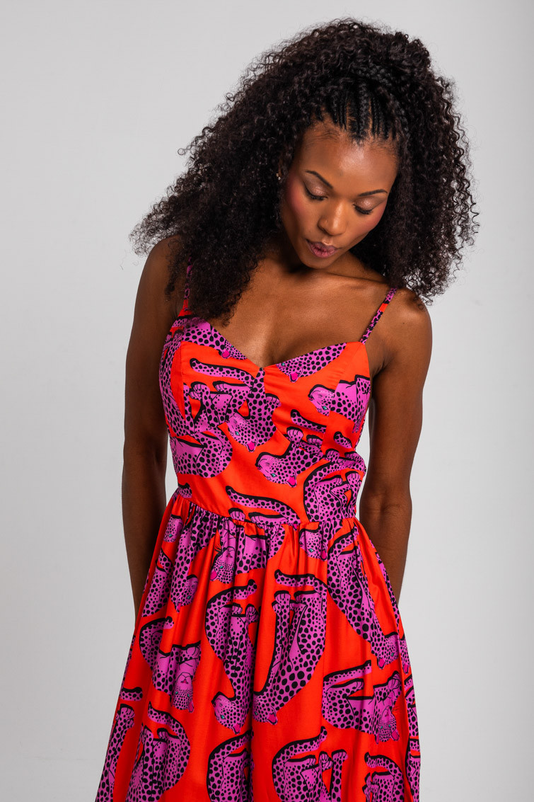 vestido-midi-bustier-naranja-y-panteras-rosas-pink-panther (4)